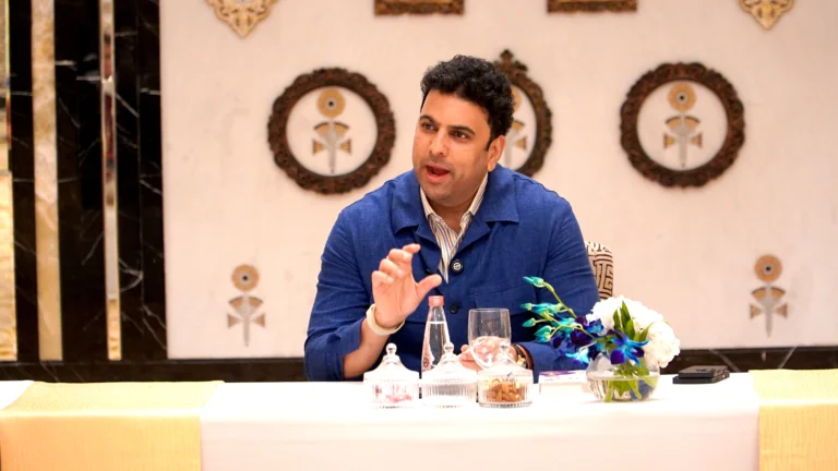 Saurabh Gadgil’s ‘Choosing Gold’ Reflects on Family Business, Leadership and the Making of PNG Jewellers