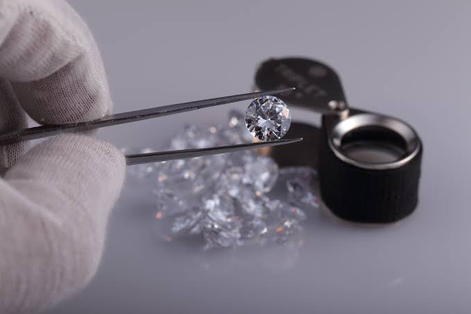Israel’s Diamond Exports Fall to Historic Low as Industry Confronts Structural Challenges